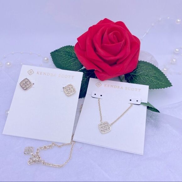 Kendra Scott Gold Dora Necklace and Stud Earings - Picture 1 of 9